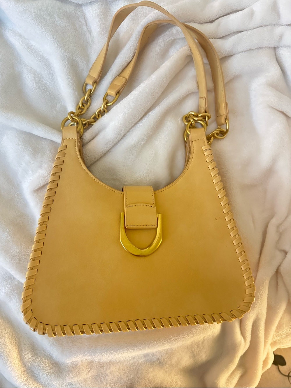 Yellow Women’s Shoulder Bag with Gold Hardware